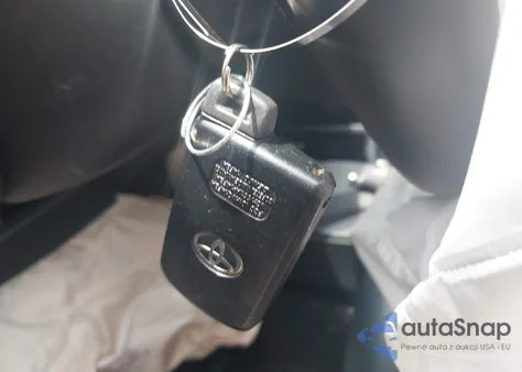 2015 Toyota Rav4 Limited z USA, uszkodzony, nr VIN 2T3DFREV5FW380479